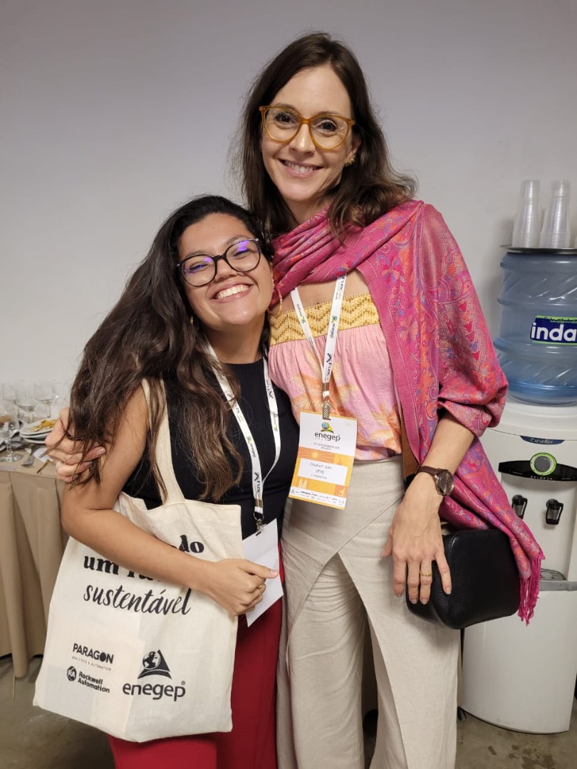 claudia_keren.jpeg claudia_keren.jpeg