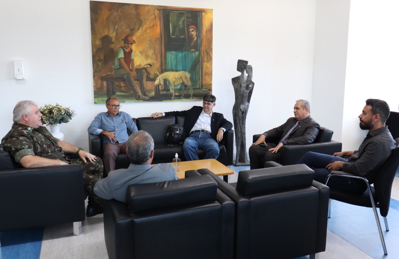 COMANDANTE DO 1º GRUPAMENTO DE ENGENHARIA REALIZA VISITA INSTITUCIONAL À UNIVERSIDADE FEDERAL DA PARAÍBA Foto: Angélica Gouveia