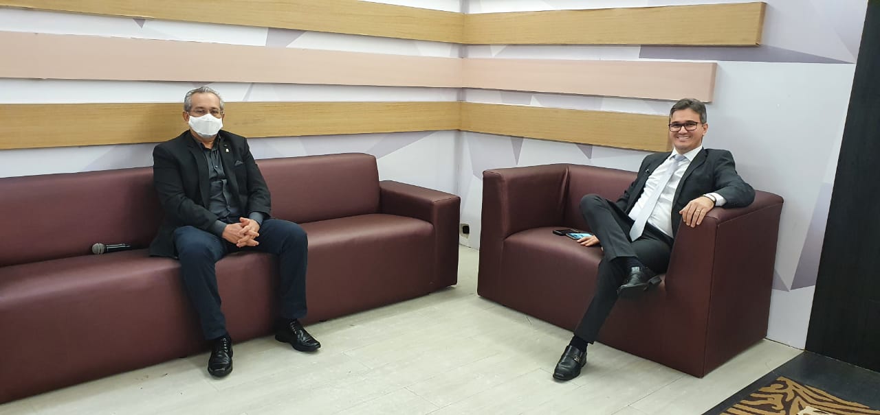 REITOR DA UFPB CONCEDE ENTREVISTA AO CAFÉ COM NOTÍCIA NA TV MASTER Foto: Oriel Farias