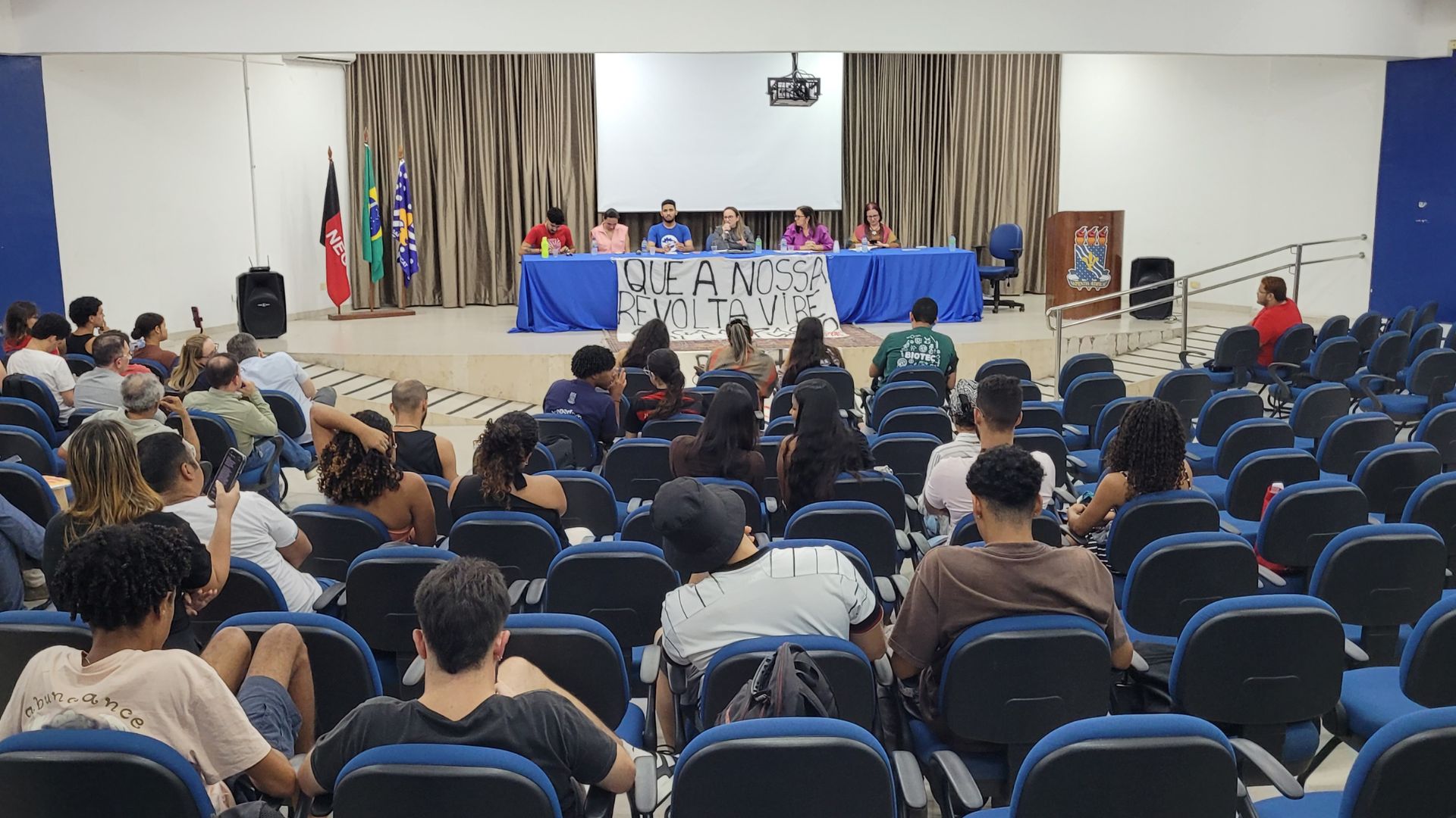 UFPB realiza audiência pública com estudantes e anuncia ampliação da Política de assistência alimentar nos Restaurantes Universitários