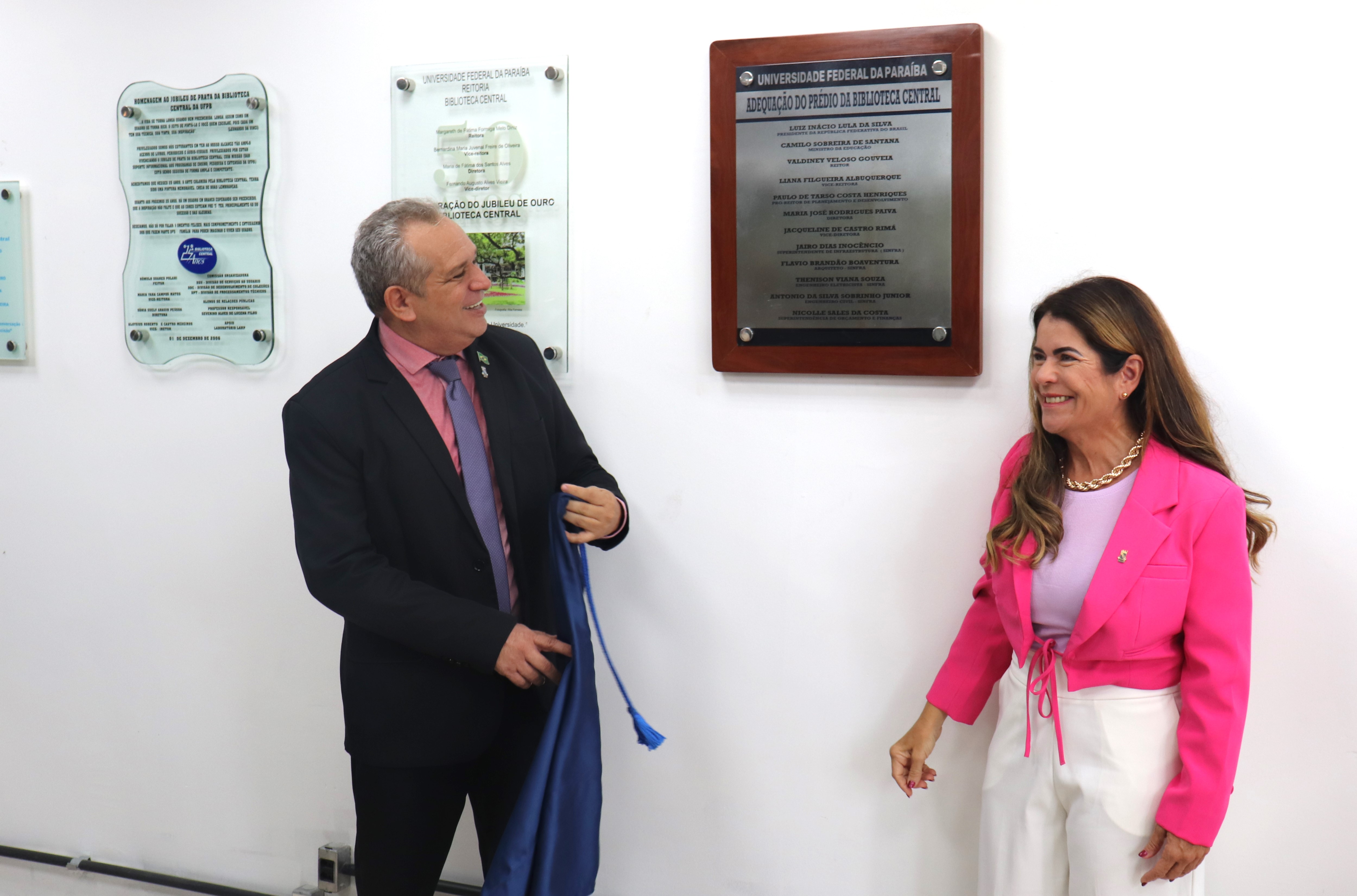 APÓS REFORMA, PRÉDIO DA BIBLIOTECA CENTRAL É REABERTO A TODA A COMUNIDADE Foto: Angélica Gouveia